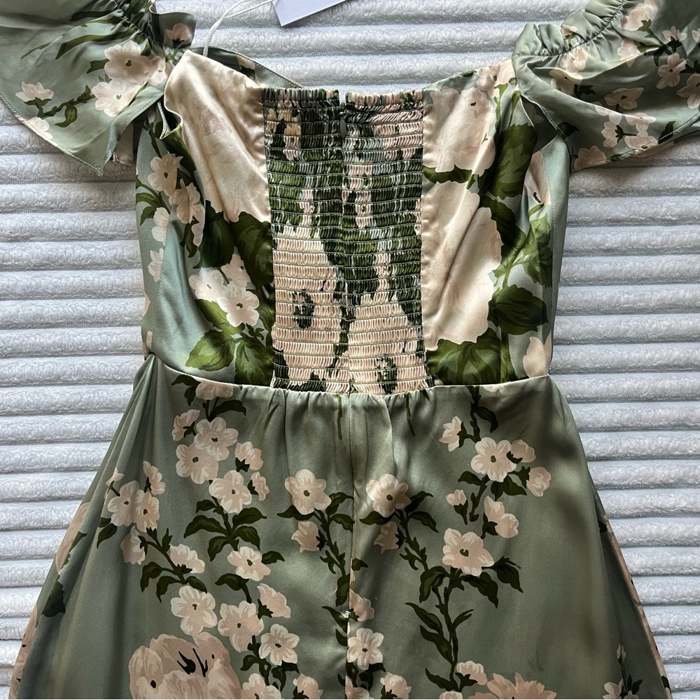 Reformation Sianna Silk Dress in Tarragon - Picture 10 of 13